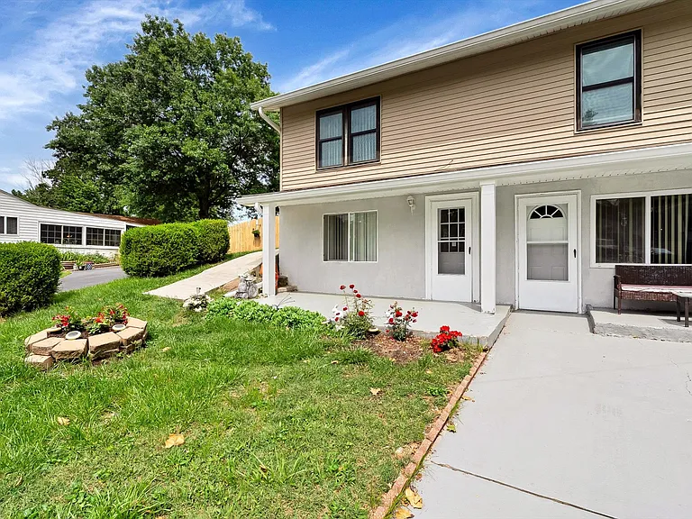 9986 Lark Ave — Photo 3