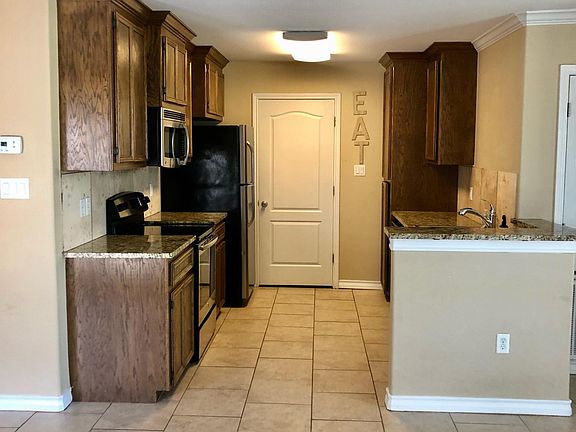 5th image of 15421 Palmira Ave