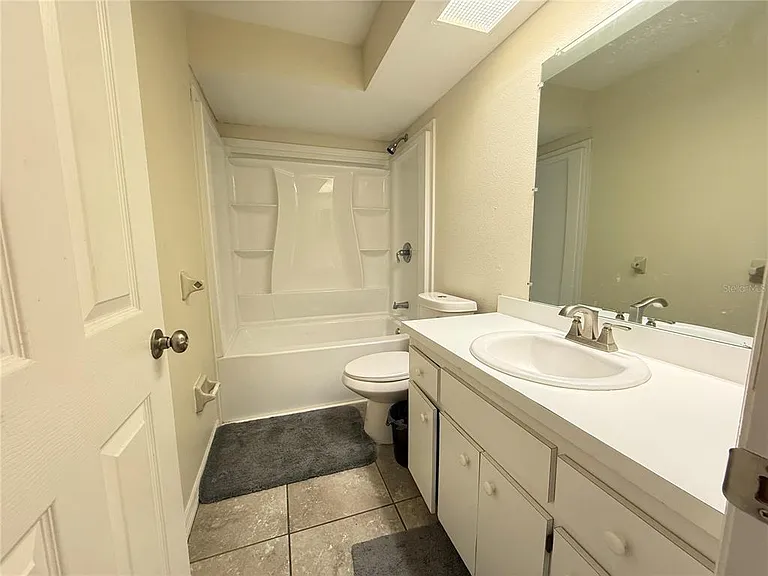 3136 Julia Ct — Photo 15
