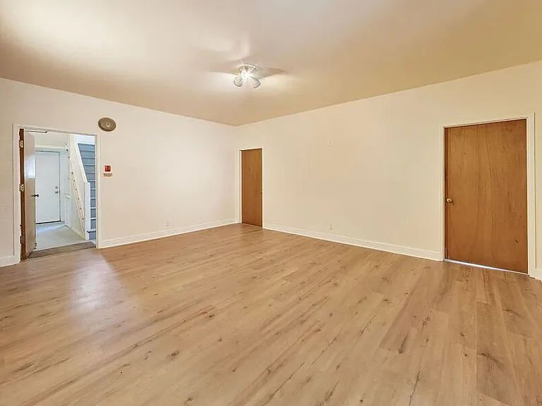 1534 Arch St #5 — Photo 21