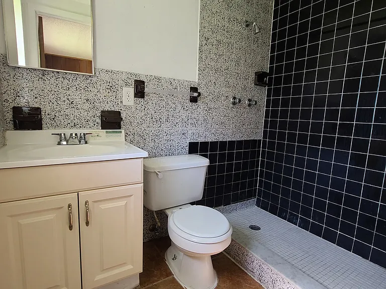 3919 3rd Avenue Dr E #3919 — Photo 11