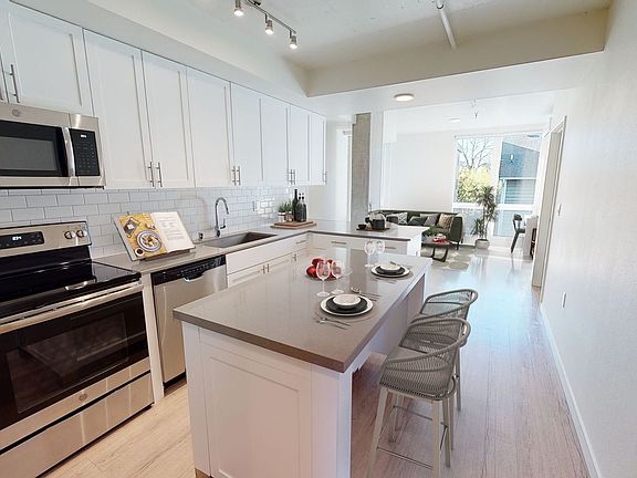 4th image of 6717 Roosevelt Way NE #207
