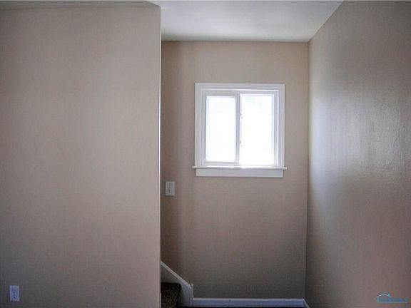 5th image of 2111 Sheffield Pl