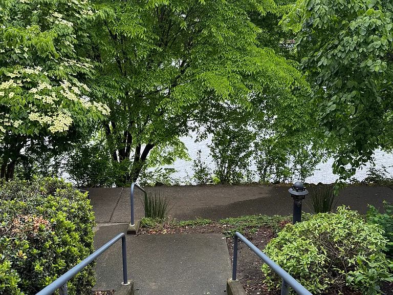 730 NW Naito Pkwy #E29 — Photo 20