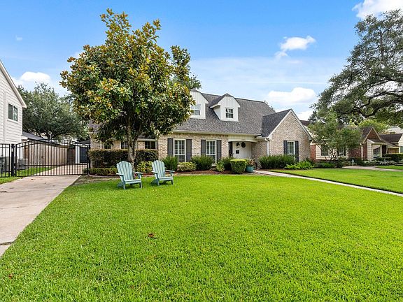 2nd image of 13926 Barryknoll Ln