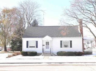 291 West St, Juneau, WI 53039