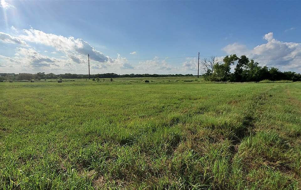1st image of 0 42nd Rd
