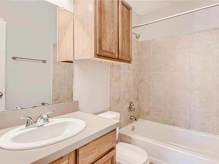 2511 Cypress Ln #A — Photo 8