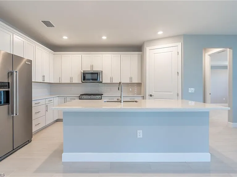 20207 Napa Loop — Photo 11