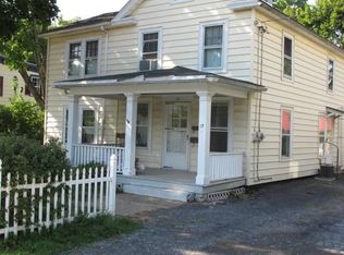 17 Albertson St, Hyde Park, NY 12538
