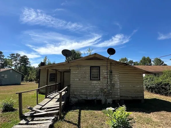 397 Marcella Ln, Marshall, TX 75672