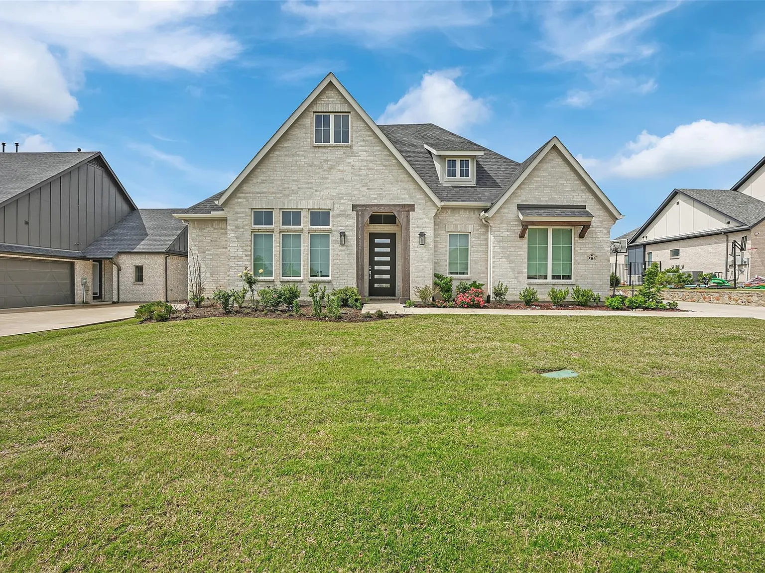 3 bed, 3.5 bath, 3124 sqft, $4,200 — Photo 1