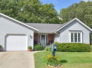 1834 Hilltop Dr, West Bend, WI