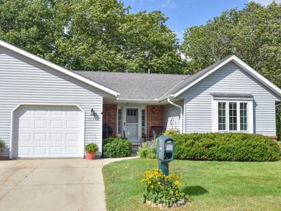 1834 Hilltop DRIVE, West Bend, WI, 53095
