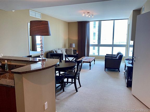 4th image of 300 Biscayne Blvd #T-1612