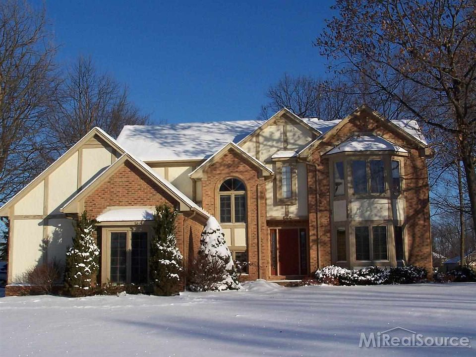 1st image of 644 Gleneagles