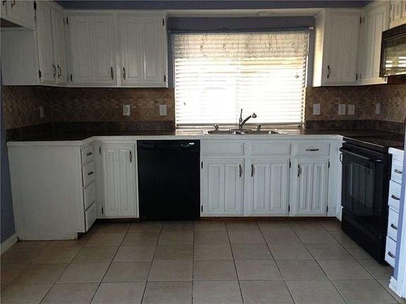 5th image of 1713 Elizabeth Dr