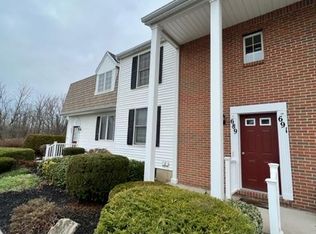 689 Sattle Dr, Youngstown, NY 14174