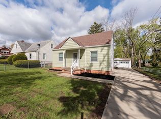 5954 Pearl Rd, Parma Heights, OH 44130