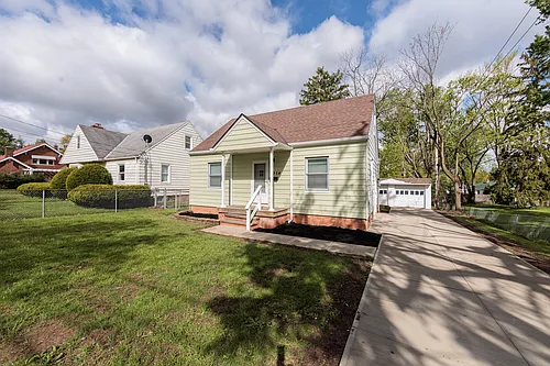 5954 Pearl Rd Photo 1