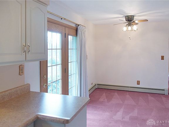 5th image of 2731 Bahns Dr