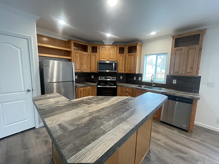 310 E Wood Ln — Photo 12