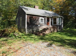 41 William Gage Rd, Enfield, NH 03748