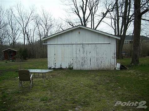 5th image of 124 N Elmarch Ave