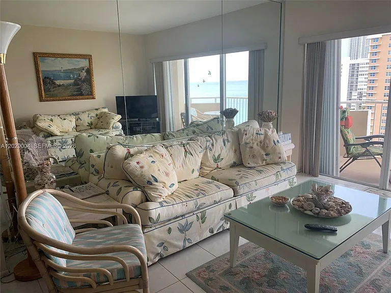 1950 S Ocean Dr #12M — Photo 3