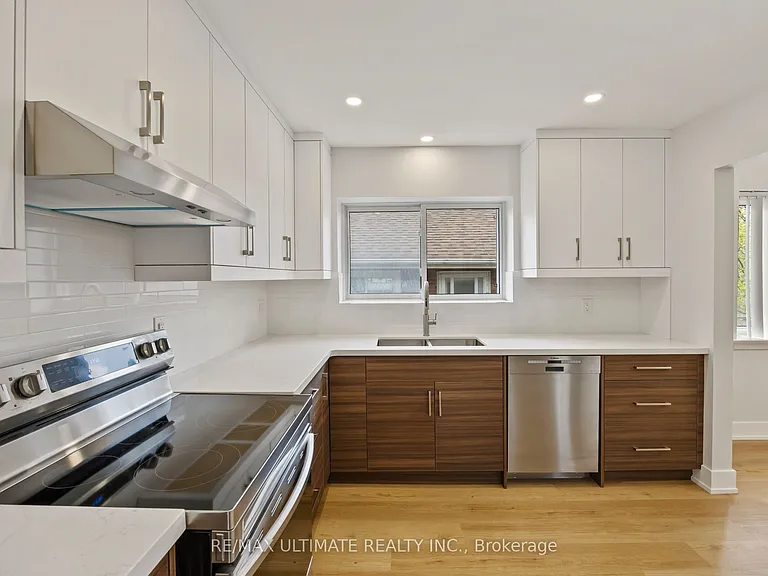 129 Culford Rd — Photo 9