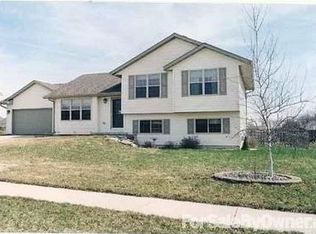 436 Park View Rd, Deerfield, WI 53531