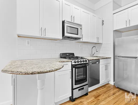 Kitchen, photo 1