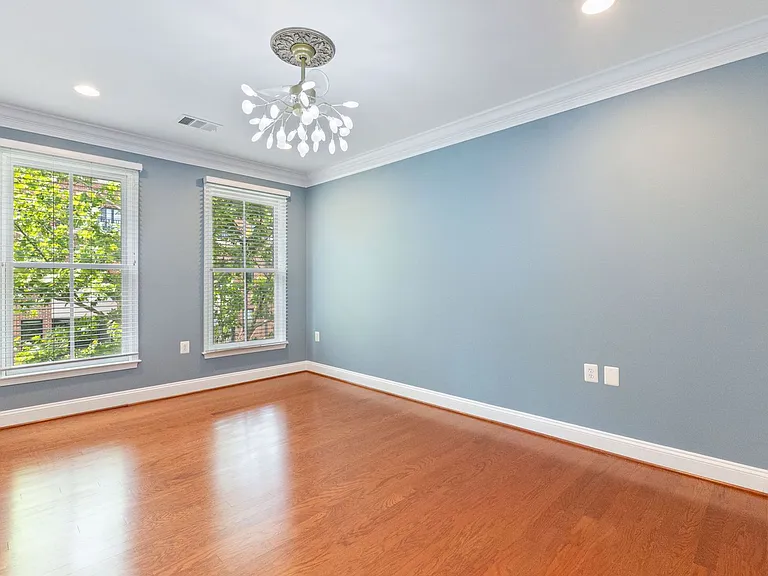 1115 Cameron St #311 — Photo 10