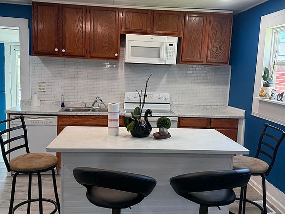 5th image of 116 Francis Ave