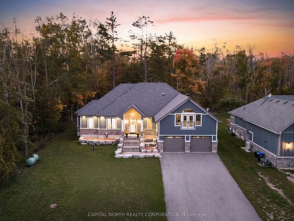 3rd image of 3496 Crescent Harbour Rd