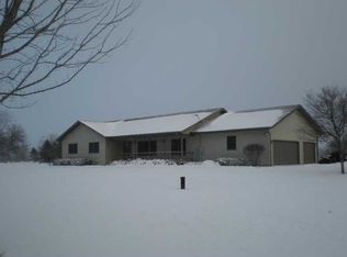1886 Lake Manor Rd NE, Solon, IA 52333