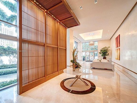 4th image of 1060 Brickell Ave APT 605