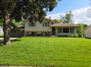 2167 Lakeaires Blvd, White Bear Lake, MN 55110