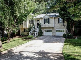3295 Long Meadow Pass NW, Kennesaw, GA 30152