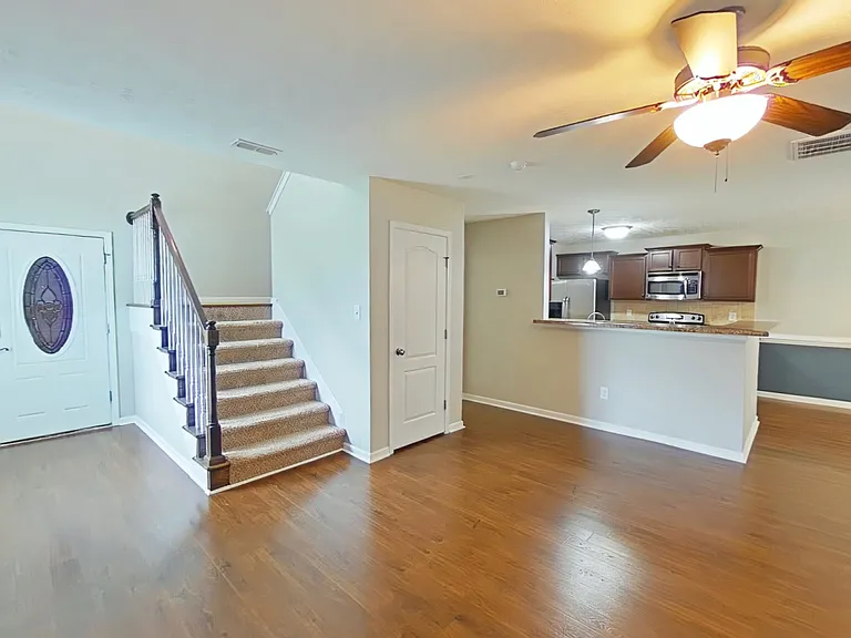 177 Bayleaf Dr — Photo 6
