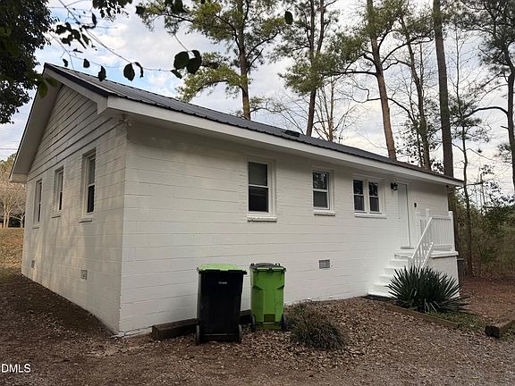 3rd image of 3117 Tryon Rd