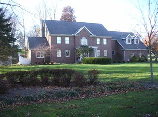 1719 Rosewood Dr NE, Lancaster, OH 43130