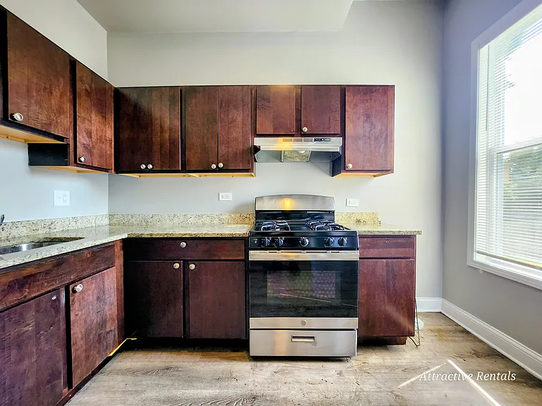 5700 S Wabash Ave #1 — Photo 11