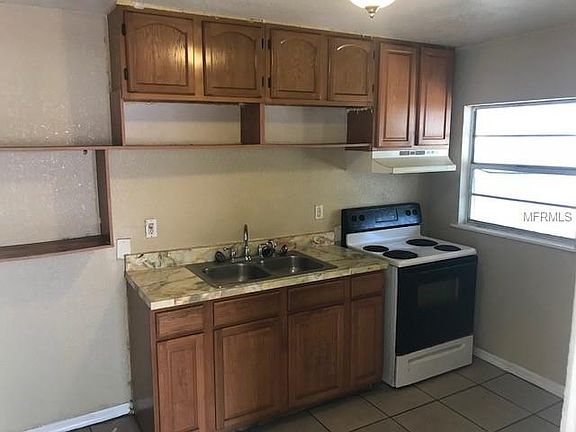 2nd image of 783 21st Ave S