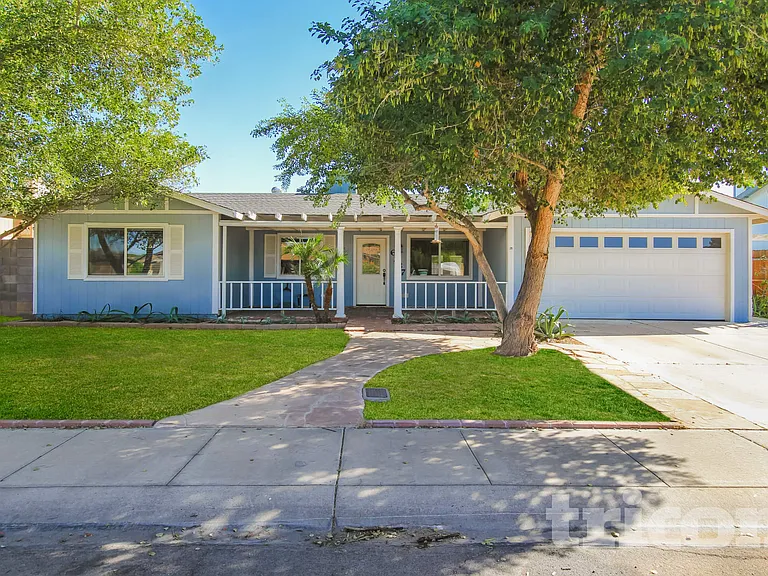 6237 W Marconi Ave — Photo 1