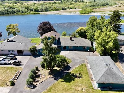 95622 N Bank Rogue River Rd, Gold Beach, OR, 97444
