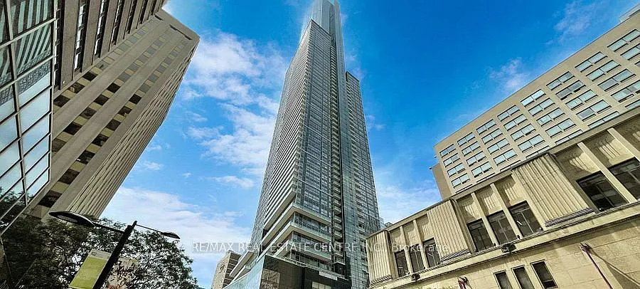 386 Yonge St #724