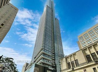 386 Yonge St #724, Toronto, ON M5B 0A5