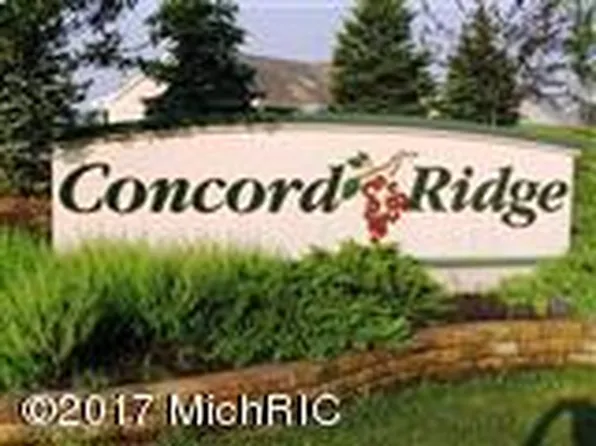 4957 Knollwood Dr #28, Saint Joseph, MI 49085