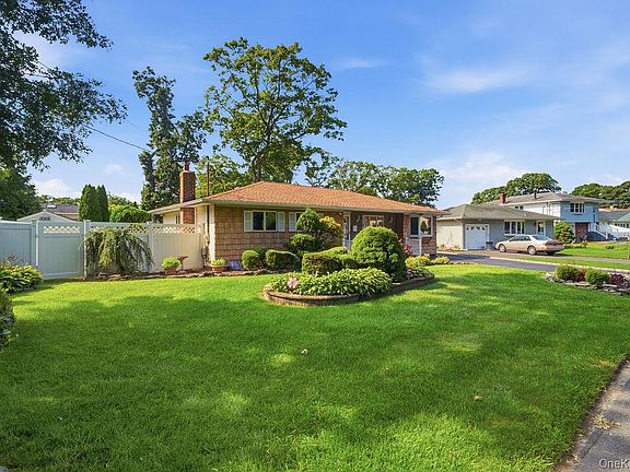 3rd image of 432 Wildwood Road